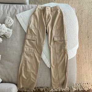 Abercrombie tan cargo pant